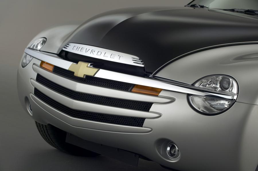  Chevrolet SS R 2003 года  (фото 14 из 163)